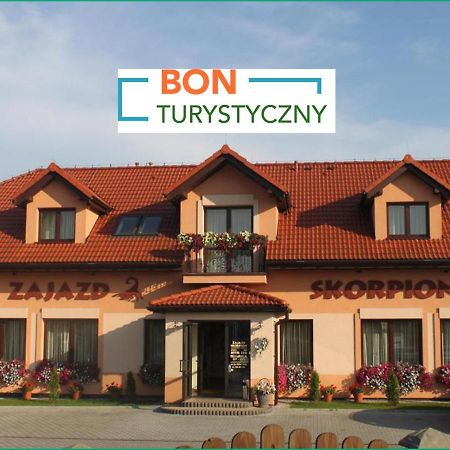 Zajazd Skorpion B&B Освенцім Екстер'єр фото