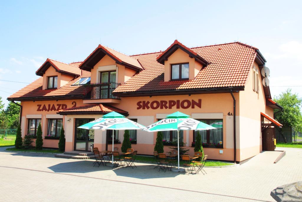 Zajazd Skorpion B&B Освенцім Екстер'єр фото